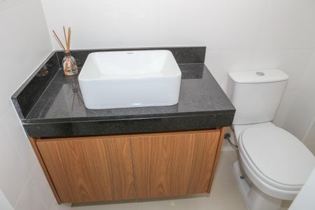 Banheiro de kitnet/studio à venda com 1 quarto, 30m² em Lapa, São Paulo