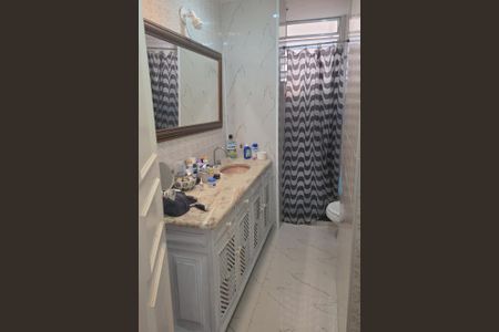 Apartamento à venda com 138m², 3 quartos e 1 vaga Apartamento à venda com 138m², 3 quartos e 1 vagabanheiro