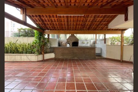 Apartamento à venda com 80m², 3 quartos e 2 vagasChurrasqueira