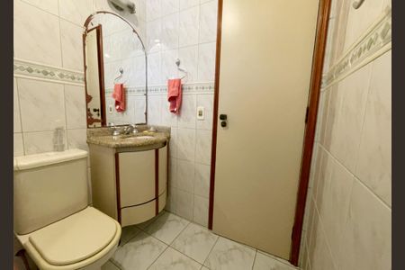 Apartamento à venda com 80m², 3 quartos e 2 vagasBanheiro