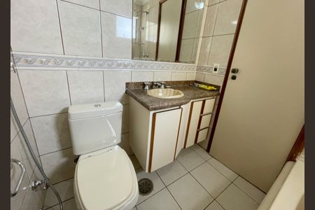 Apartamento à venda com 80m², 3 quartos e 2 vagasBanheiro suite