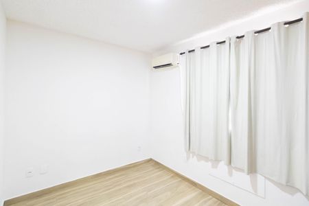Quarto 1 de apartamento para alugar com 2 quartos, 46m² em Guaratiba, Rio de Janeiro