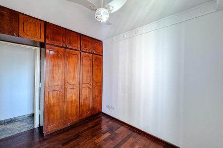 Apartamento à venda com 90m², 3 quartos e 2 vagasQuarto 2