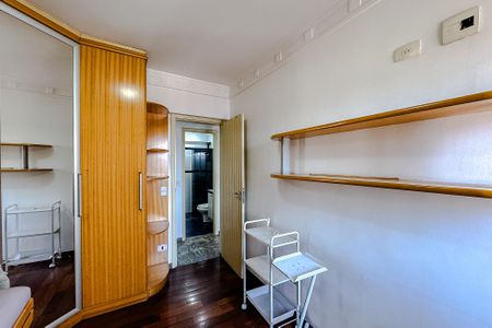 Apartamento à venda com 90m², 3 quartos e 2 vagasQuarto 3