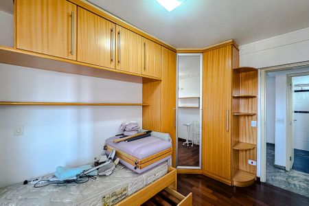 Apartamento à venda com 90m², 3 quartos e 2 vagasQuarto 3