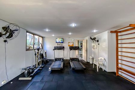 Apartamento à venda com 90m², 3 quartos e 2 vagasÁrea comum - Academia