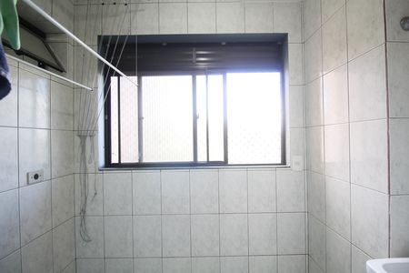 Apartamento para alugar com 70m², 3 quartos e 1 vagaÁrea de Serviço
