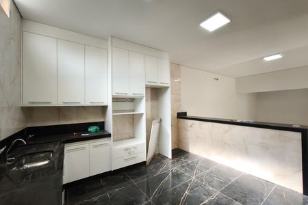 Casa para alugar com 330m², 4 quartos e 4 vagasCozinha
