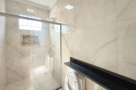 Casa para alugar com 330m², 4 quartos e 4 vagasBanheiro Suíte 2
