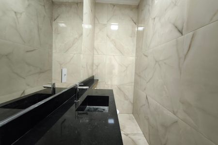 Casa para alugar com 330m², 4 quartos e 4 vagasLavabo