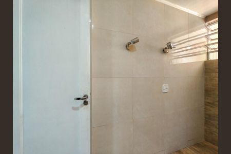 Apartamento para alugar com 100m², 3 quartos e sem vagaBanheiro