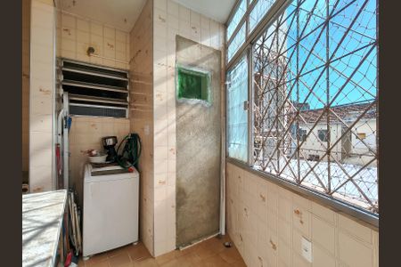 Apartamento para alugar com 100m², 3 quartos e sem vagaCozinha e Área de Serviço