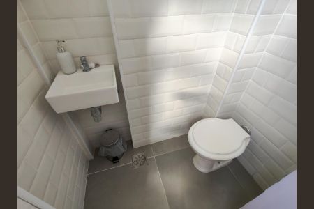 Apartamento para alugar com 100m², 3 quartos e sem vagaBanheiro da Suíte