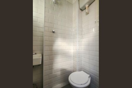 Apartamento para alugar com 100m², 3 quartos e sem vagaBanheiro da Suíte