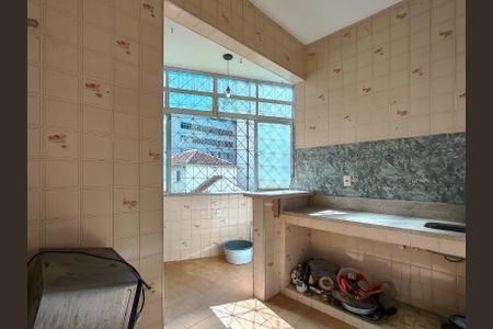 Apartamento para alugar com 100m², 3 quartos e sem vagaCozinha e Área de Serviço