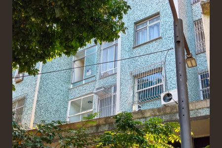 Apartamento para alugar com 100m², 3 quartos e sem vagaFachada e portaria