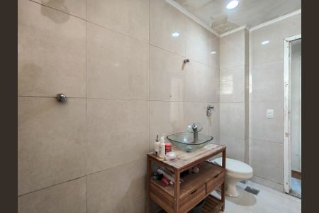 Apartamento para alugar com 100m², 3 quartos e sem vagaBanheiro