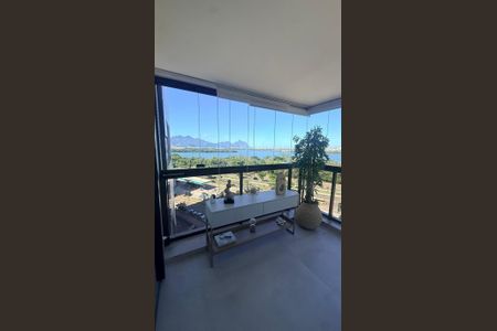 Apartamento à venda com 160m², 3 quartos e 3 vagasVaranda