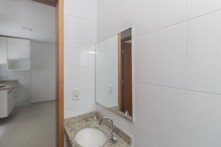 Banheiro de apartamento para alugar com 2 quartos, 40m² em Vila Paiva, São Paulo