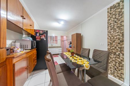 Casa para alugar com 133m², 3 quartos e 2 vagasCopa e Cozinha 
