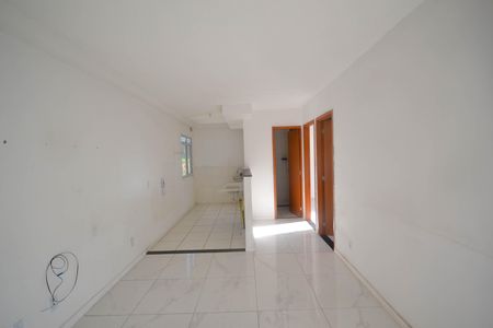 Sala de apartamento para alugar com 2 quartos, 48m² em Santa Rita, Nova Iguaçu