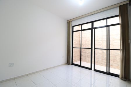 Casa para alugar com 250m², 4 quartos e 3 vagasQuarto 1 - Suíte