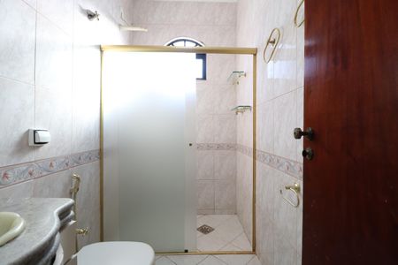 Casa para alugar com 250m², 4 quartos e 3 vagasBanheiro Social