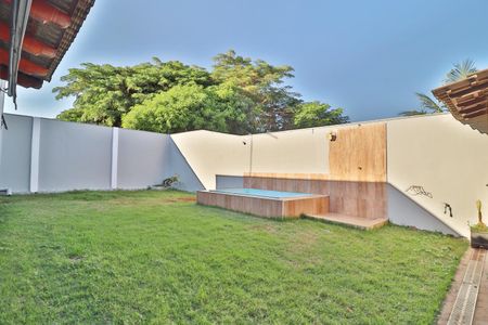 Casa para alugar com 250m², 4 quartos e 3 vagasQuintal