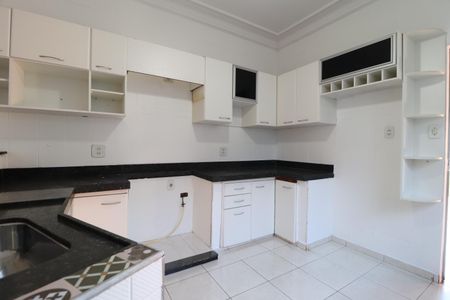 Casa para alugar com 250m², 4 quartos e 3 vagasCozinha