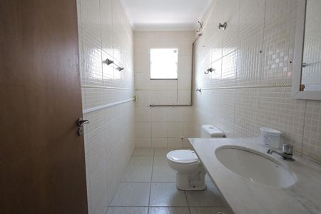 Casa para alugar com 185m², 3 quartos e 4 vagasBanheiro 4