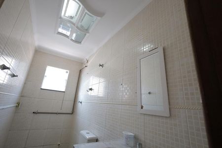 Casa para alugar com 185m², 3 quartos e 4 vagasBanheiro 4