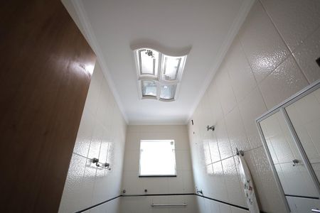 Casa para alugar com 185m², 3 quartos e 4 vagasBanheiro Quarto Suíte 1