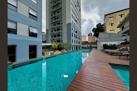 Apartamento à venda com 71m², 1 quarto e 1 vagaÁrea comum - Piscina