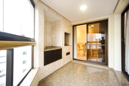 Varanda de apartamento à venda com 4 quartos, 250m² em Tatuapé, São Paulo