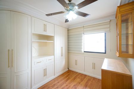 Apartamento à venda com 250m², 4 quartos e 4 vagasSuíte 04