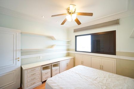 Apartamento à venda com 250m², 4 quartos e 4 vagasSuíte 01