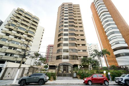 Apartamento à venda com 250m², 4 quartos e 4 vagasFachada