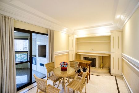 Apartamento à venda com 250m², 4 quartos e 4 vagasSala de jantar