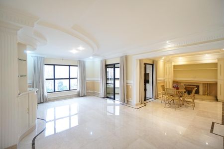 Sala de estar de apartamento à venda com 4 quartos, 250m² em Tatuapé, São Paulo