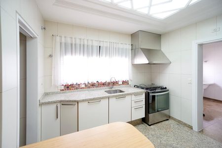 Apartamento à venda com 250m², 4 quartos e 4 vagasCozinha