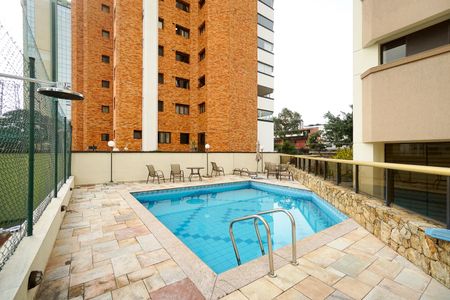 Apartamento à venda com 250m², 4 quartos e 4 vagasPiscina