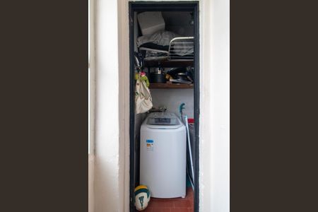 Apartamento à venda com 60m², 2 quartos e sem vagaCozinha e Área de Serviço