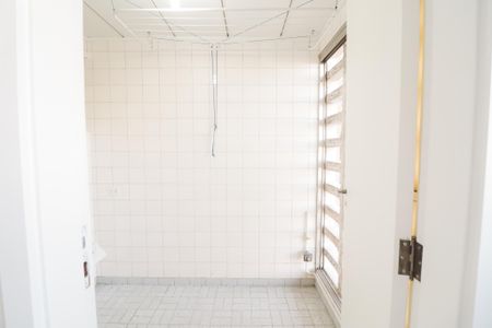 Apartamento à venda com 75m², 2 quartos e 1 vagaÁrea de Serviço