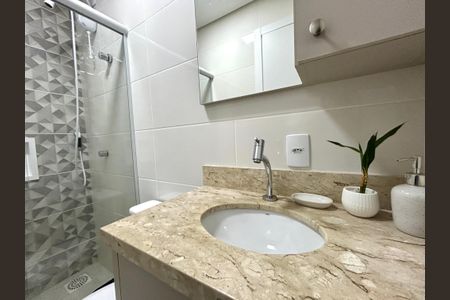 Banheiro  de kitnet/studio para alugar com 1 quarto, 29m² em Campeche, Florianópolis