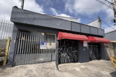 Casa para alugar com 120m², 3 quartos e 2 vagasFachada