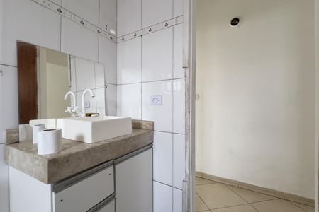 Casa para alugar com 120m², 3 quartos e 2 vagasBanheiro