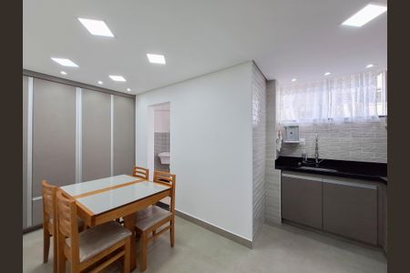 Apartamento à venda com 78m², 2 quartos e sem vagaCozinha