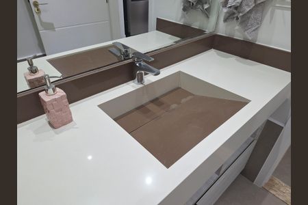 Apartamento à venda com 78m², 2 quartos e sem vagaBanheiro