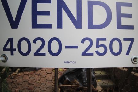 Casa à venda com 83m², 2 quartos e 1 vagaPlaquinha