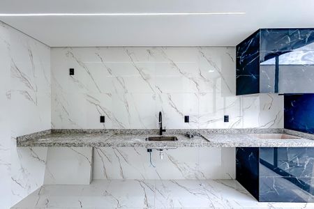 Casa à venda com 150m², 4 quartos e 3 vagasCozinha e Área de Serviço